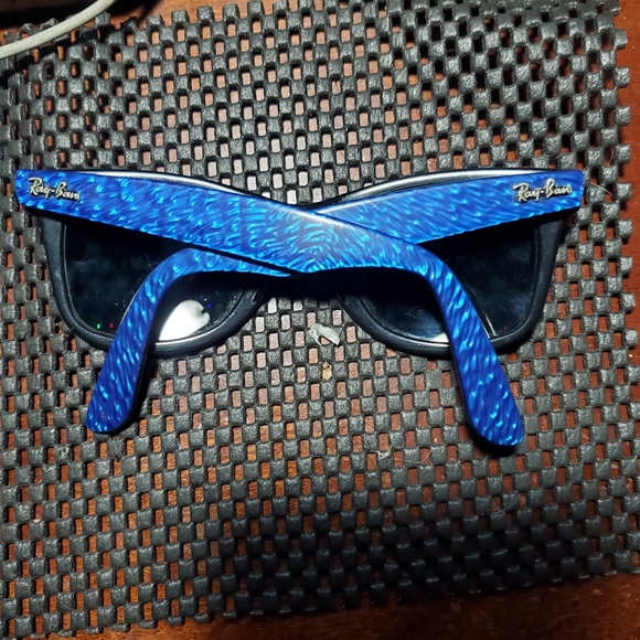 Vintage wayfarer sunglasses - Picture 2 of 4